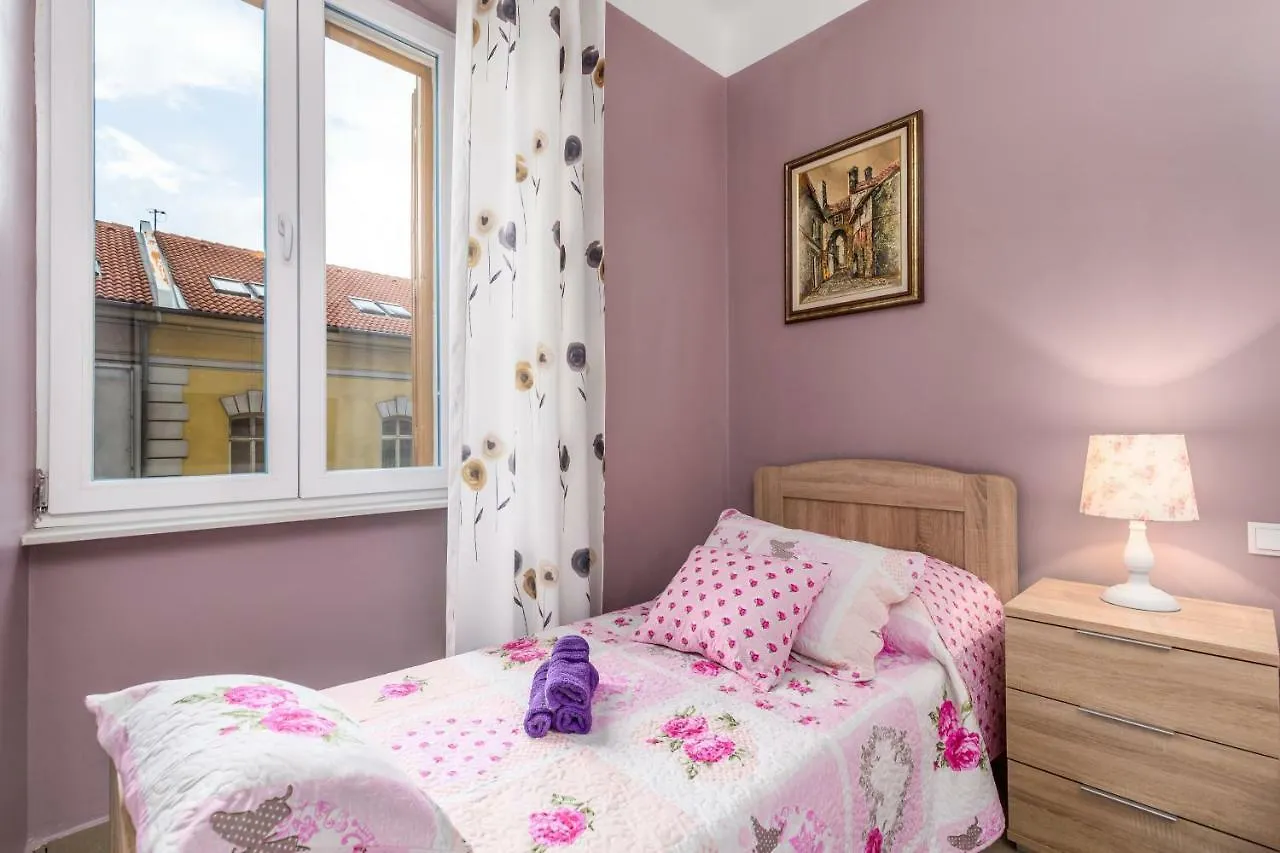 Apartments Andjelina Fiume